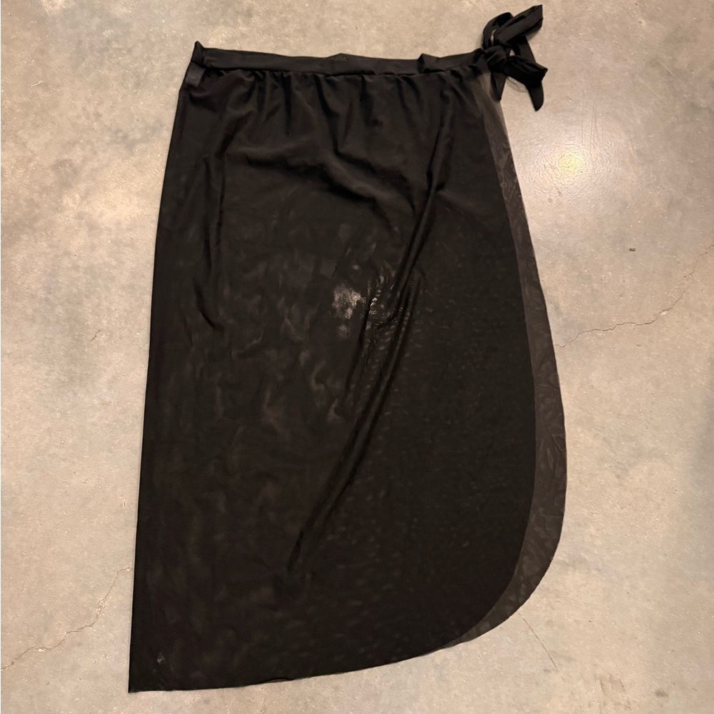 Blash mesh skirt swim cover